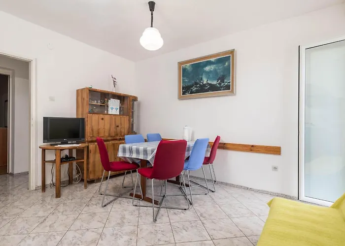 In Bosana-pag With Wifi Apartman Stan Trigraci