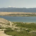 Apartment In Bosana-pag With Wifi