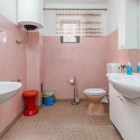 Apartment In Bosana-pag With Wifi Simuni